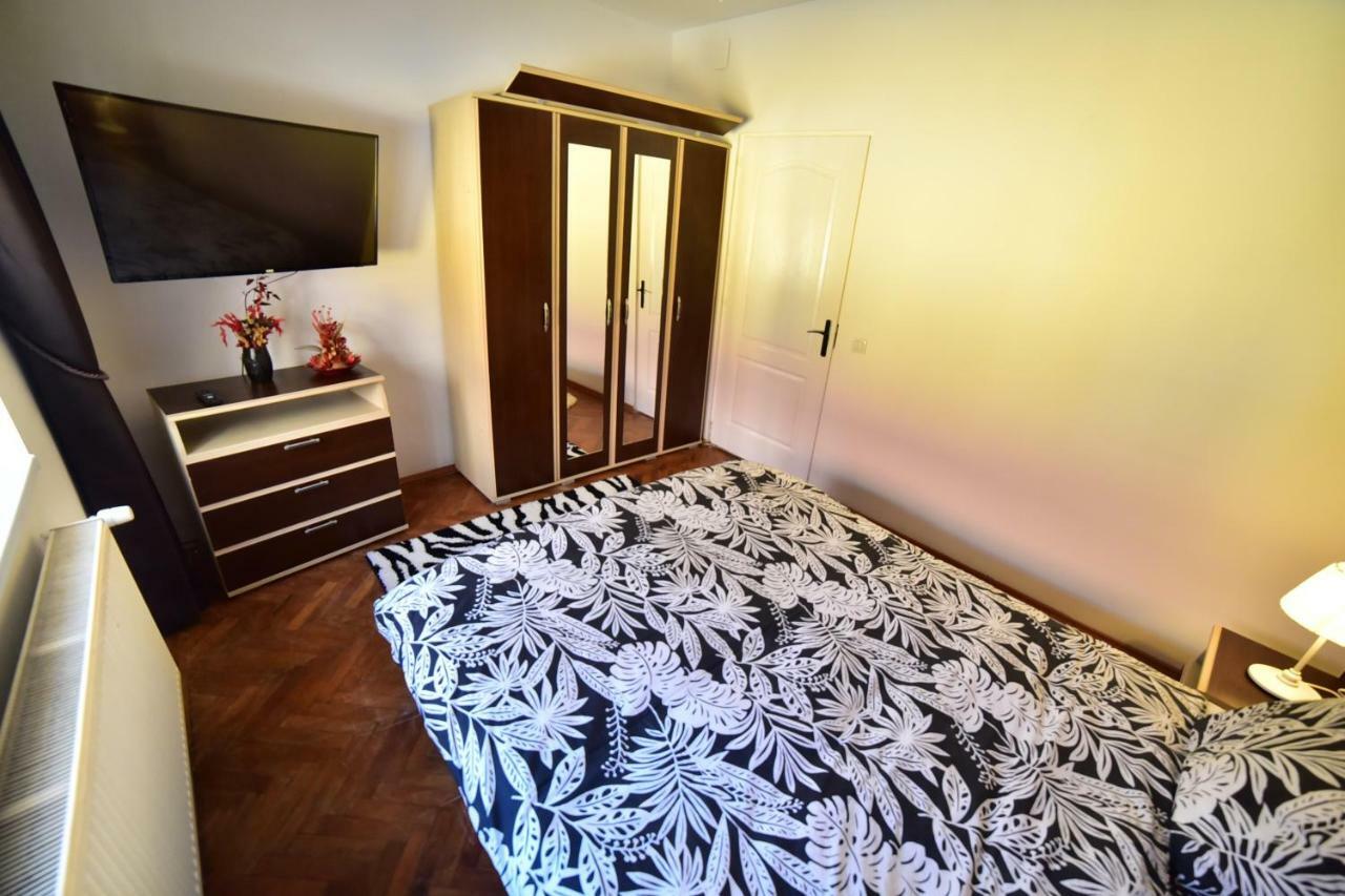 Casa Soare - Ultracentral Guesthouse Сибиу Экстерьер фото
